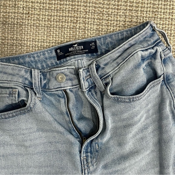 Hollister Co. Hi-Rise Crop Distressed Jeans - Picture 4 of 7